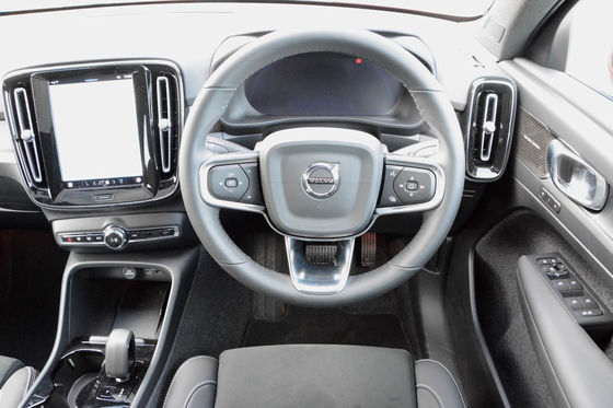 모든 라운드 EV 볼보 EC40 WLTP 326마일 4.7초 가속 0-62mph 408hp 모터 마력