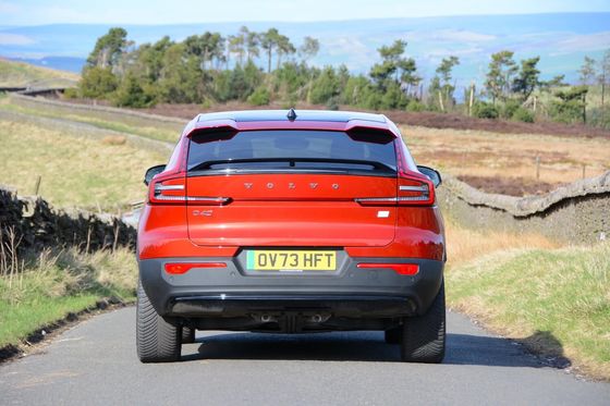 모든 라운드 EV 볼보 EC40 WLTP 326마일 4.7초 가속 0-62mph 408hp 모터 마력