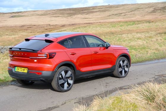 모든 라운드 EV 볼보 EC40 WLTP 326마일 4.7초 가속 0-62mph 408hp 모터 마력