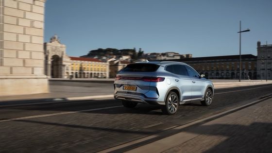 FWD 1.5L 엔진 BYD SEAL U DM-i PHEV 전기 자동차 전기 모터 18.3kwh 배터리 최대 전력 214bhp