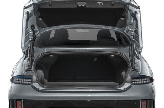 가장 에너지 효율적인 EV 2 현대 아이오닉 6 순수 전기 차량 최대 361마일 범위 4.17 Mi/kwh 장거리 범위