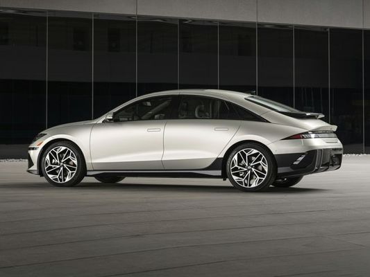 가장 에너지 효율적인 EV 2 현대 아이오닉 6 순수 전기 차량 최대 361마일 범위 4.17 Mi/kwh 장거리 범위