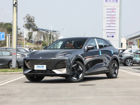 최신 HUAWEI 시스템 DEEPAL S07 2024 EREV 121km CLTC0.5h 빠른 충전 시간 175kW 최대 전력 320N.m 토크