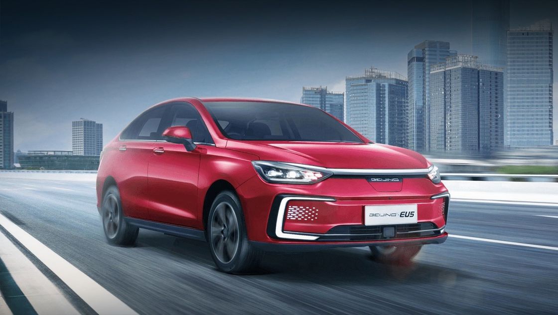 R600 외에 BAIC 전기 SUV 초침 베이징 EU5는 왼손 드라이브 자동차를 사용했습니다